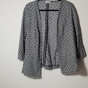 Chic Black and White Patterned Blazer